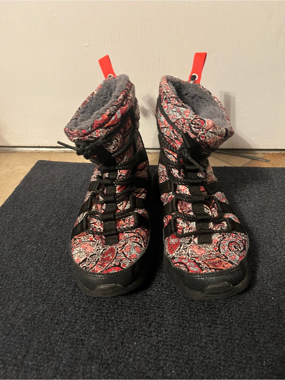 Nike Women’s Red Paisley Quilted Winter Boots with Gray Lining